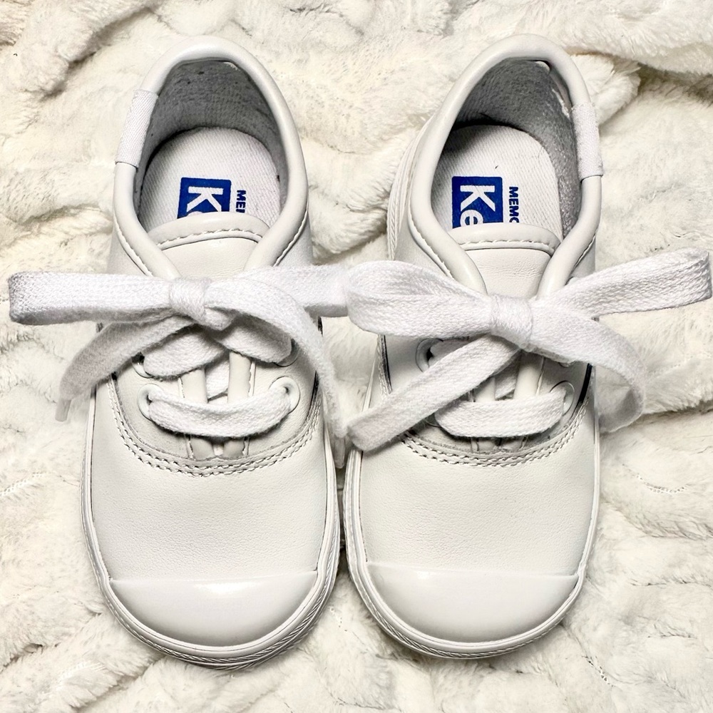 KEDS Champion Toe Cap Sneaker • White • Size 4.5